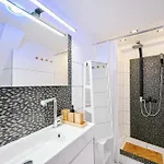 בית נופש The House *