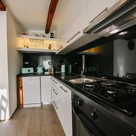 The House Casa de Férias