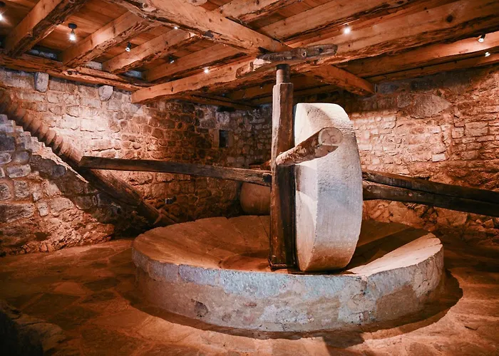 Дом отдыха The House *