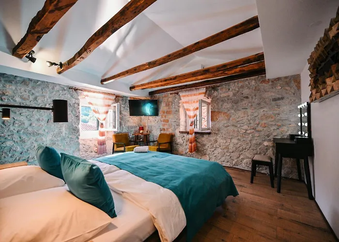 Дом отдыха The House