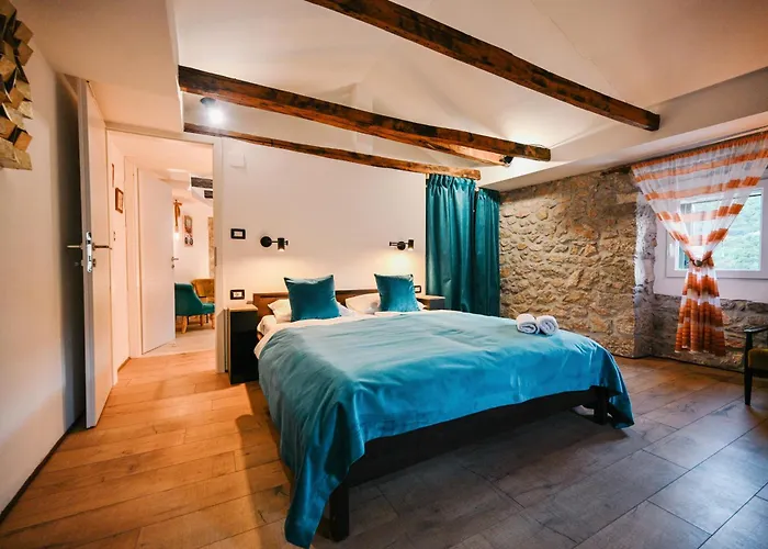 Дом отдыха The House *